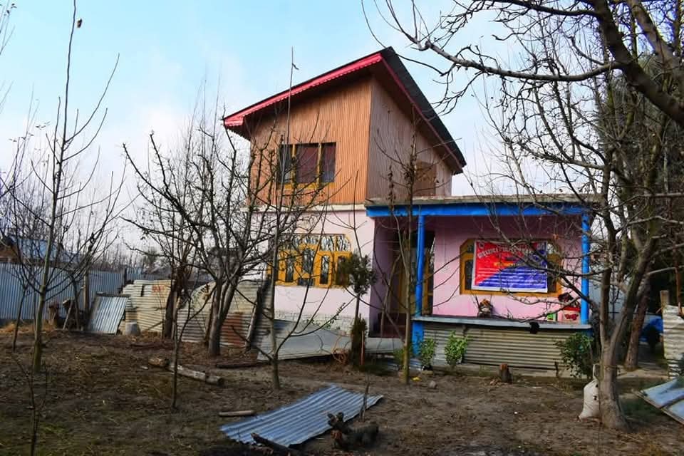Narcotic Crackdown: Police Attaches Property Worth ₹50 Lakhs Of Notorious Drug Peddler Under NDPS Act In Anantnag.