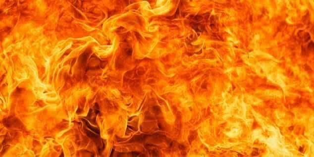 3 houses damaged as fire breaks out in Khanyar